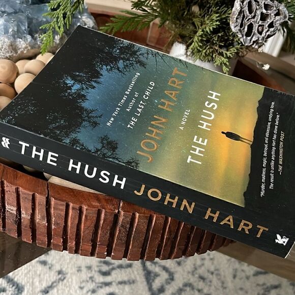 John Hart - The Hush: A Novel - Picture 4 of 5